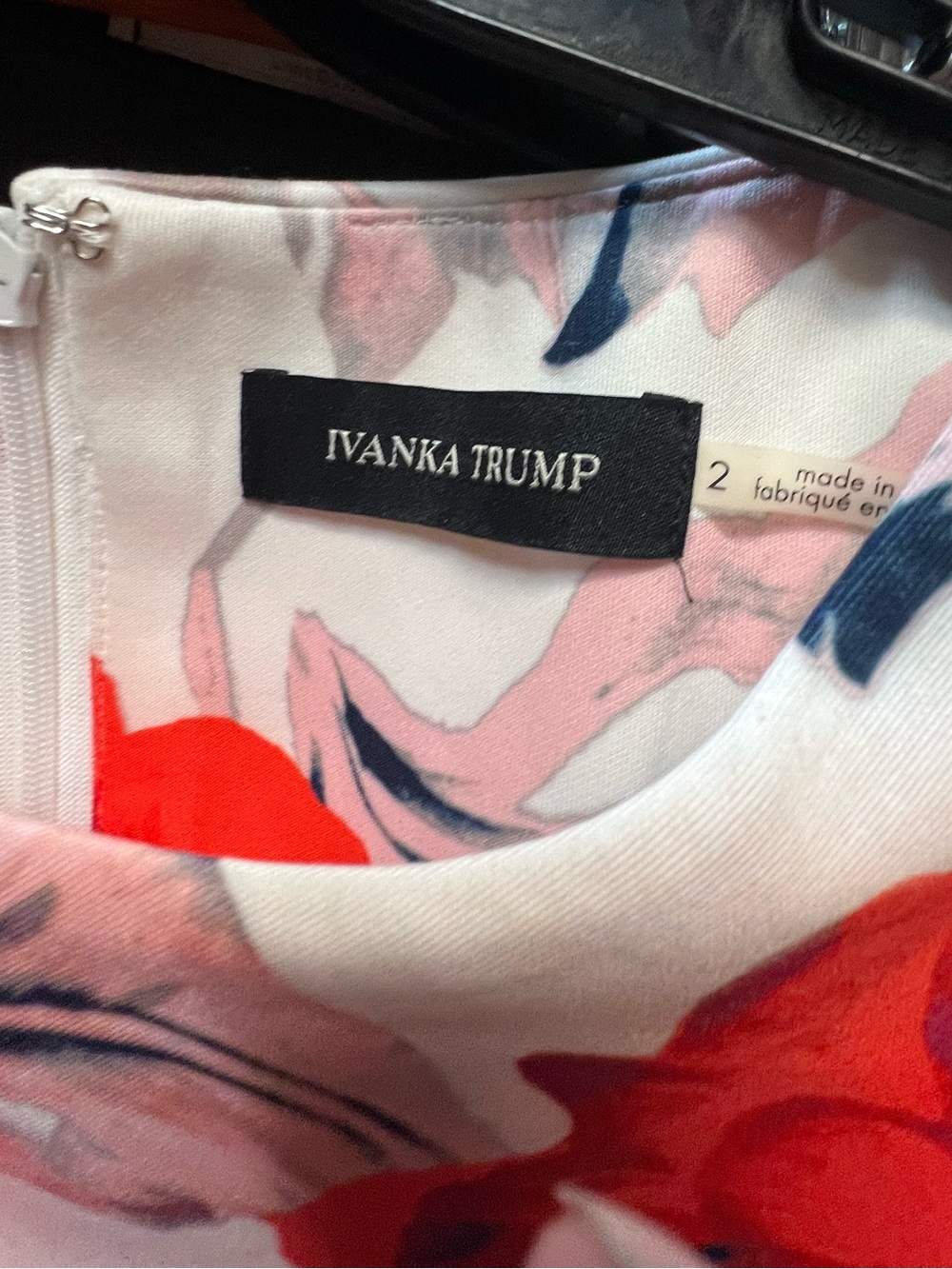 Ivanka Trump White sheath Dress with Red Floral Print - Picture 4 of 4